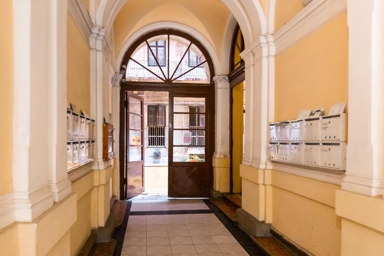 Erika'S Downtown Home Budapest Bagian luar foto