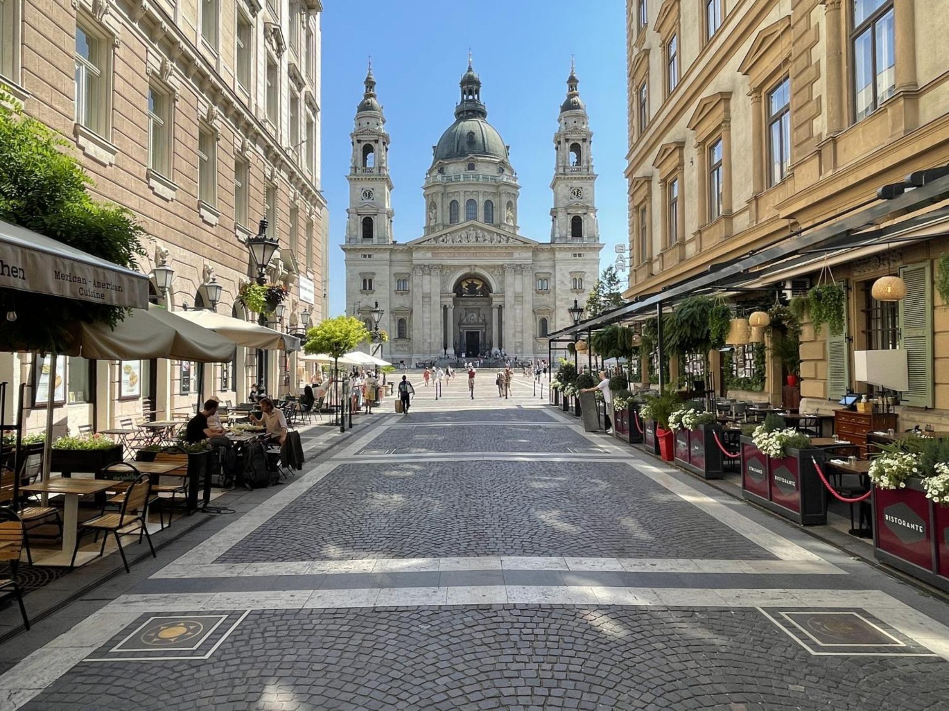 Erika'S Downtown Home Budapest Bagian luar foto